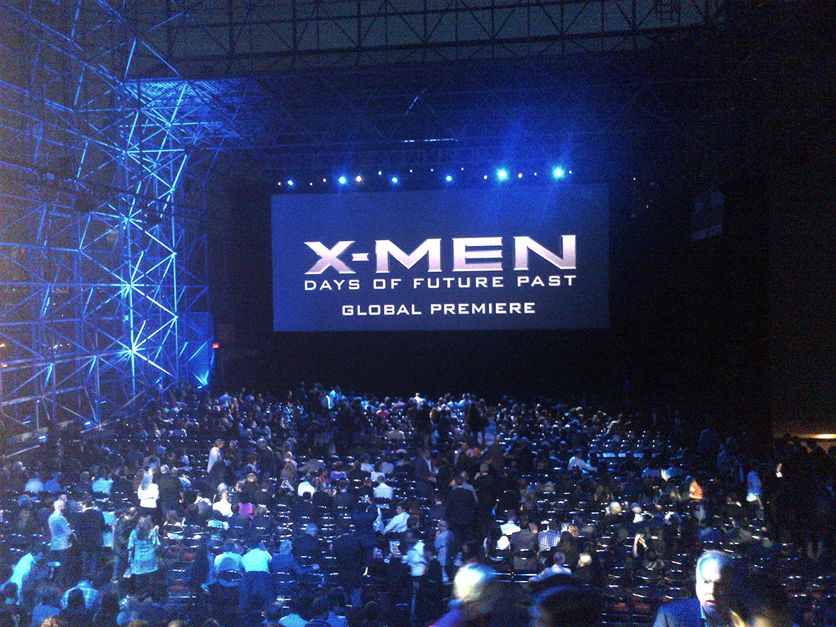 Attendees file in for the X-Men Days of Future Past (2014) global premiere in Manhattan, NY.